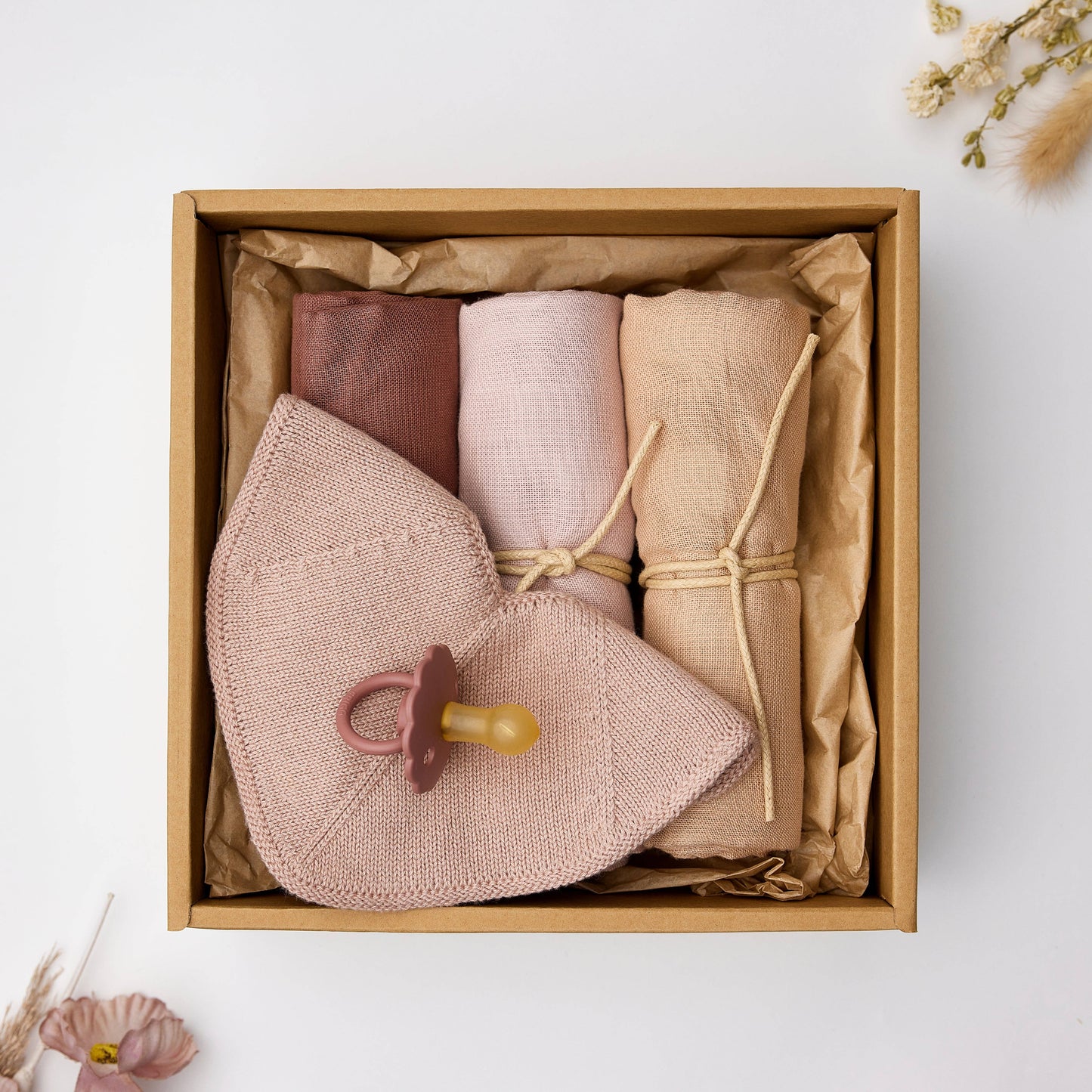 Geschenkbox für Babys - Rosewater - Saga Copenhagen