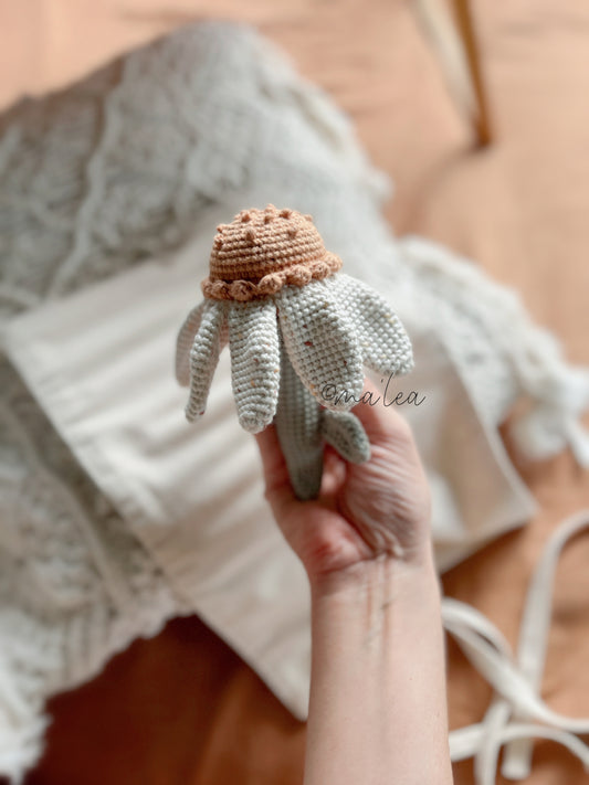Amigurumi Rassel Häkelanleitung Sonnenhut Blume (Digital Download in Deutsch & Englisch) Häkelanleitung ma'lea