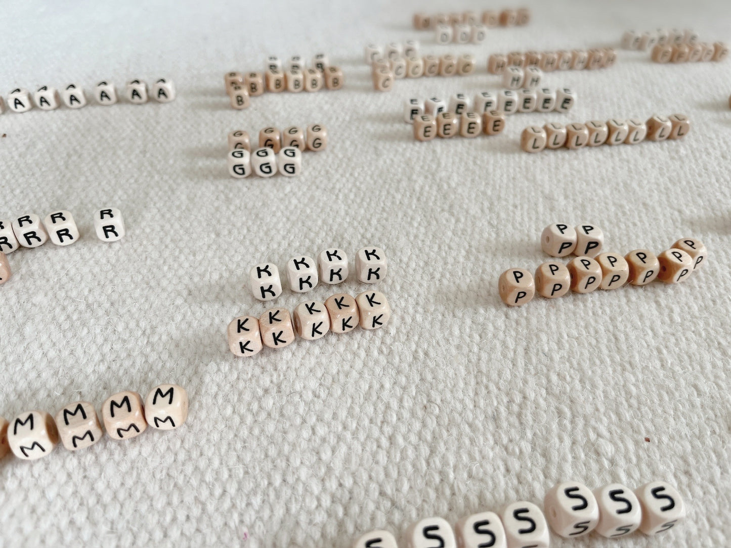 Geprägte Buchstabenwürfel, 10 mm, I malea.boutique