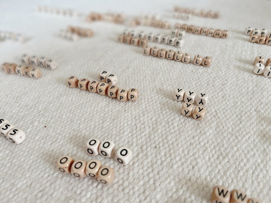 Geprägte Buchstabenwürfel, 10 mm, A malea.boutique