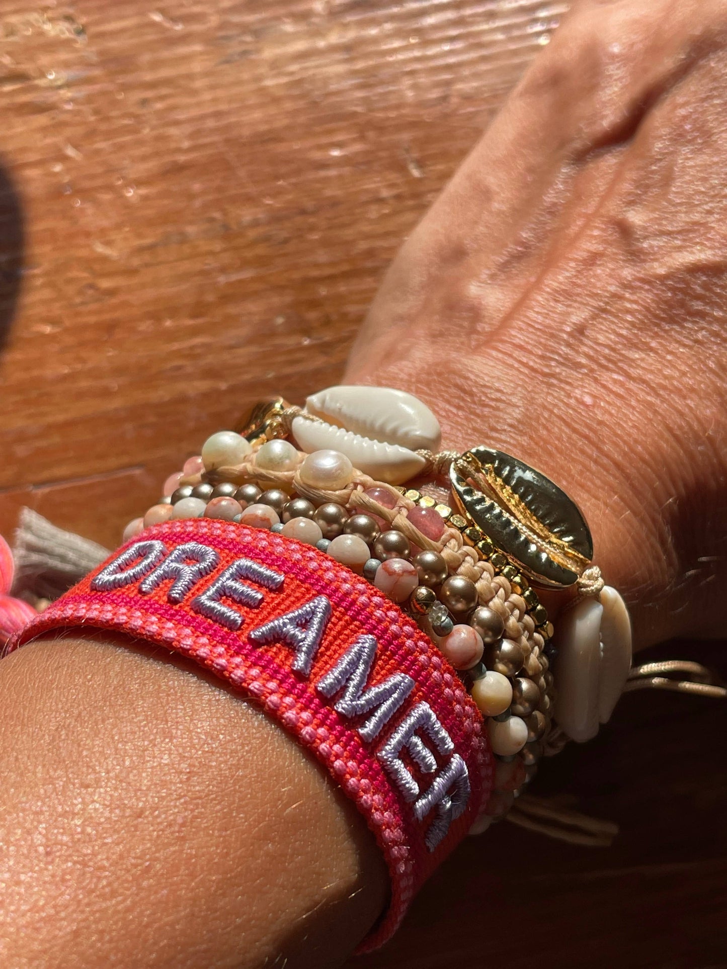 DREAMER Statement Armband gewebt, bestickt