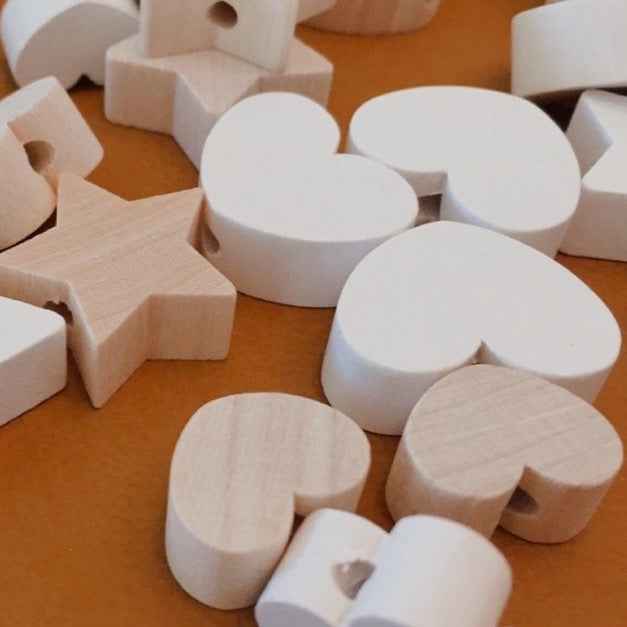 Motivperle Mini-Herz Nature – Perfekte Schmuckkomponente für kreative Projekte - Malea.boutique