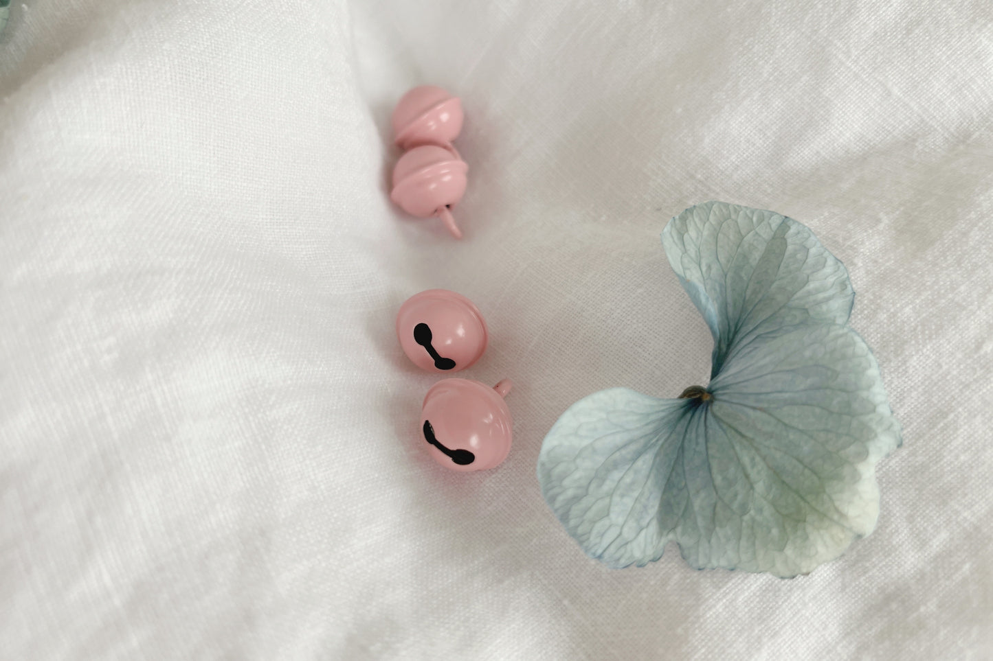 Roller bell, dusky pink, 11 mm