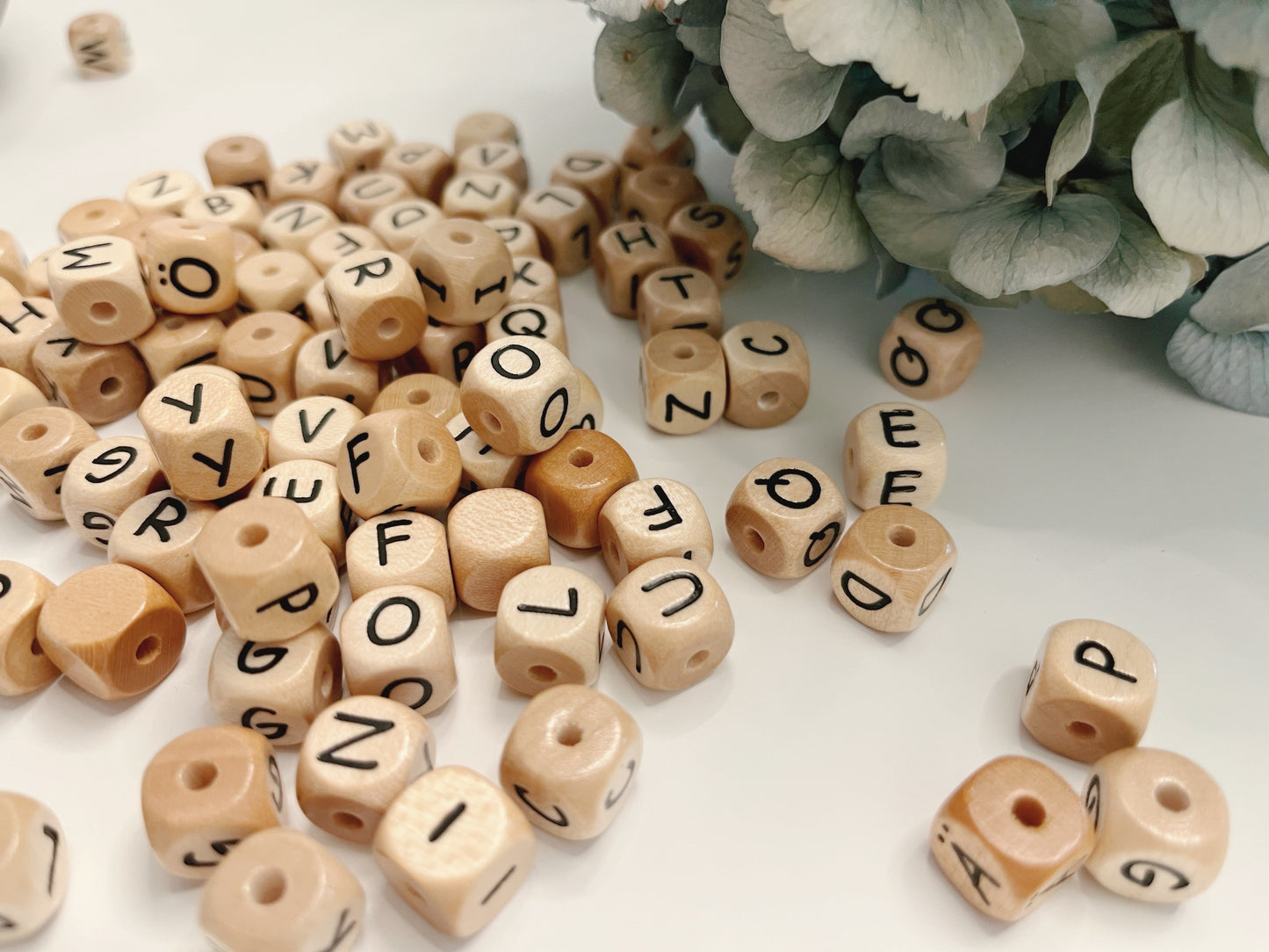 Geprägte Buchstabenwürfel, 10 mm, G malea.boutique