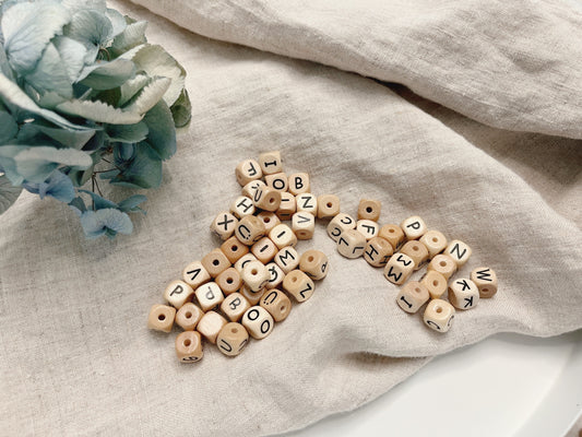 Geprägte Buchstabenwürfel, 10 mm, D malea.boutique