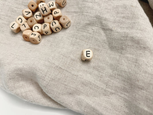 Geprägte Buchstabenwürfel, 10 mm, E malea.boutique