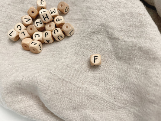 Geprägte Buchstabenwürfel, 10 mm, F malea.boutique