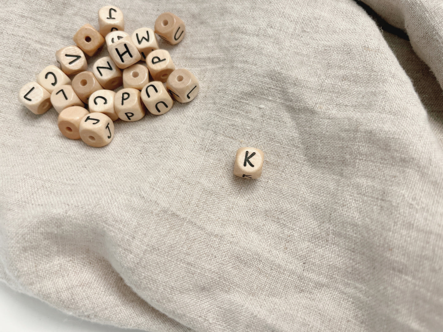 Geprägte Buchstabenwürfel, 10 mm, K