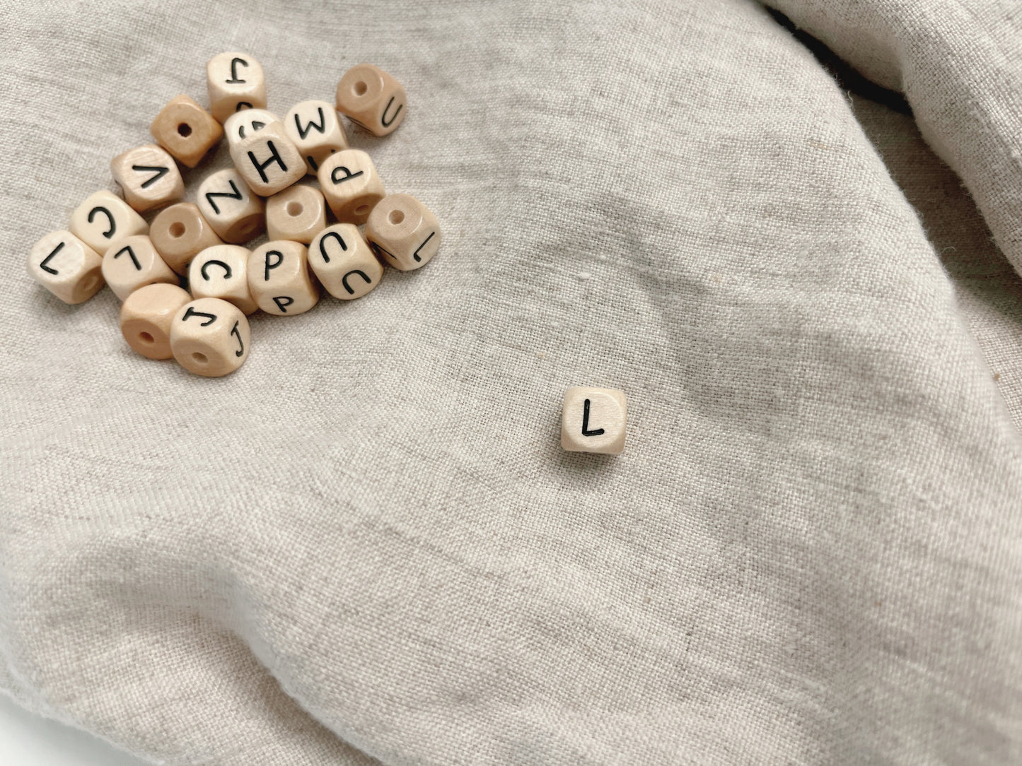 Geprägte Buchstabenwürfel, 10 mm, L malea.boutique