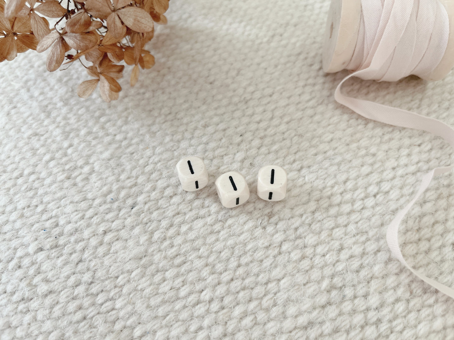 Geprägte Buchstabenwürfel, 10 mm, I malea.boutique