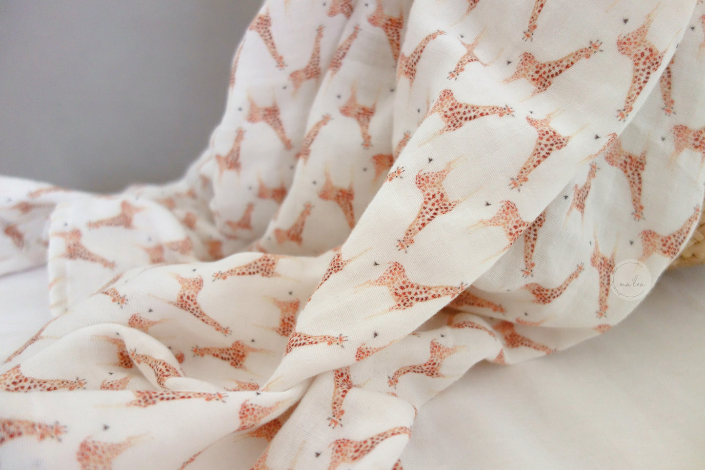 Musseline Sommerdecke mit Giraffenmotiv