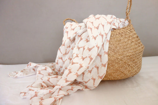 Musseline Sommerdecke mit Giraffenmotiv Geschenk ma'lea