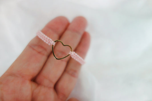 Kinder Macramé-Armband Hellrosa mit goldenem Herz Armband Lykke lille