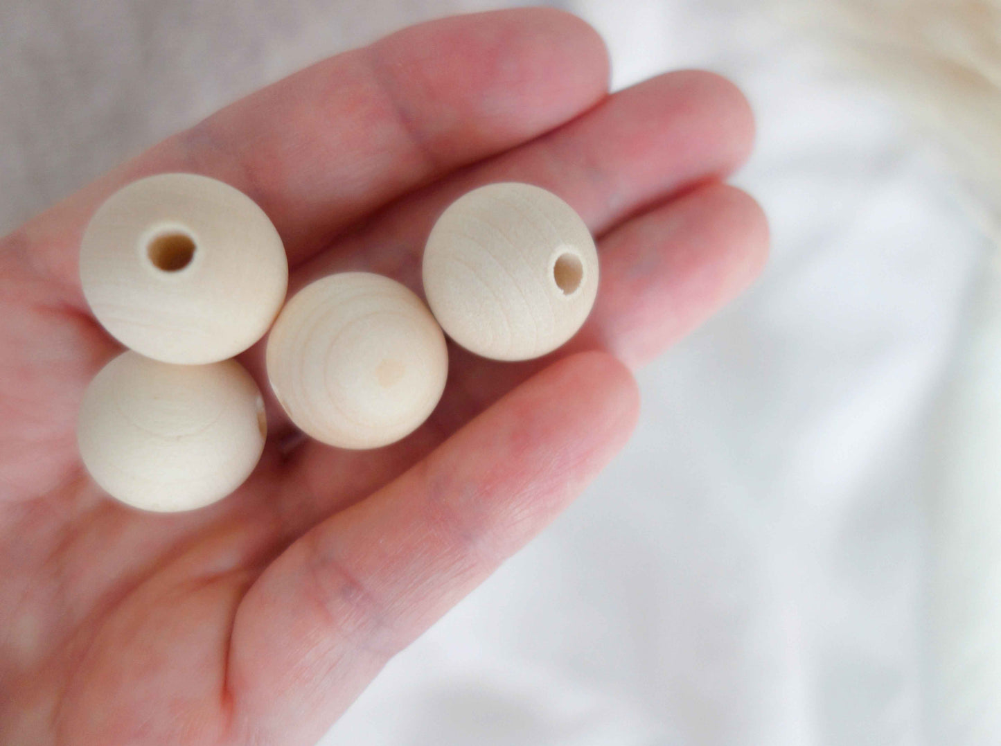 Rundperlen 18 mm nature - Hochwertige Naturperlen für kreative Projekte - Malea.boutique