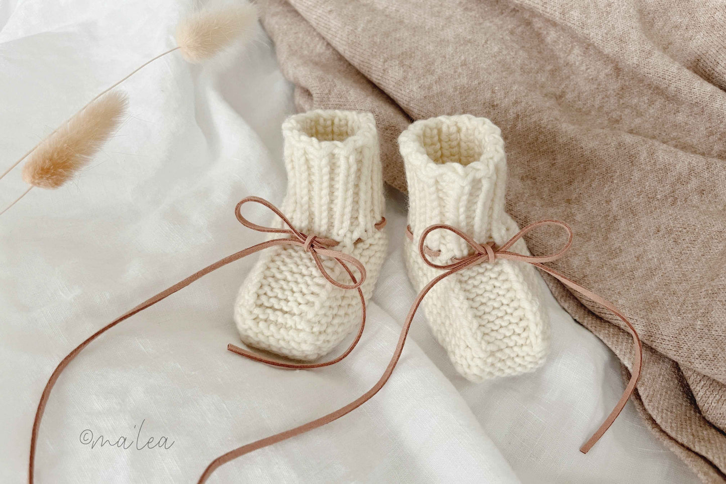Babysocken mit Lederband - Stilvoller Komfort für Ihr Baby - Malea.boutique