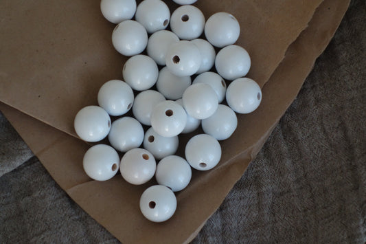 Rundperlen weiss - 18mm Holzperlen malea.boutique